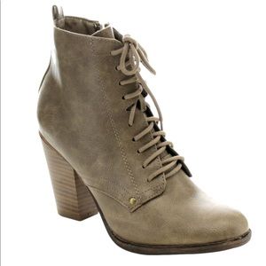 👢 Breckelles Heather Lace Up Boots